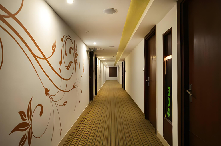Others 4, Hemaadri Grand, Hyderabad