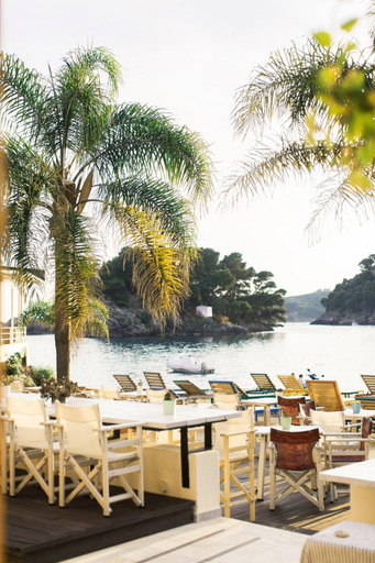 Food & Drinks 4, Villa Rossa, Epirus