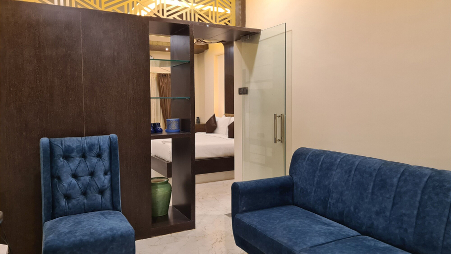 Others 4, Hotel Eden, Uttara Kannada