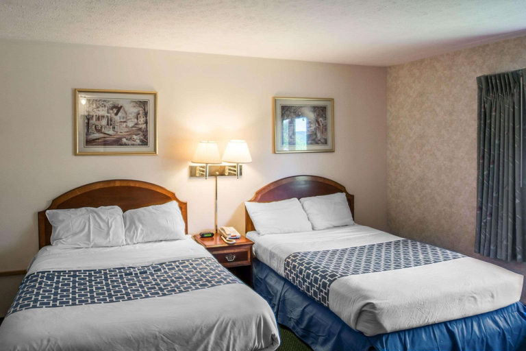 Bedroom 2, Econo Lodge Hornell Hornell, Steuben