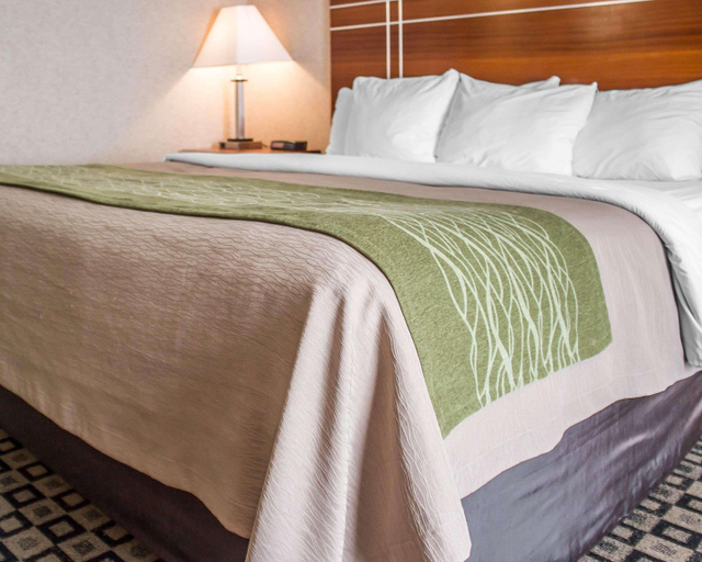 Bedroom 4, Quality Inn Clarion, Clarion