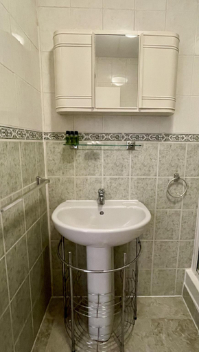 Bathroom 3, Baker Street Apartments, London