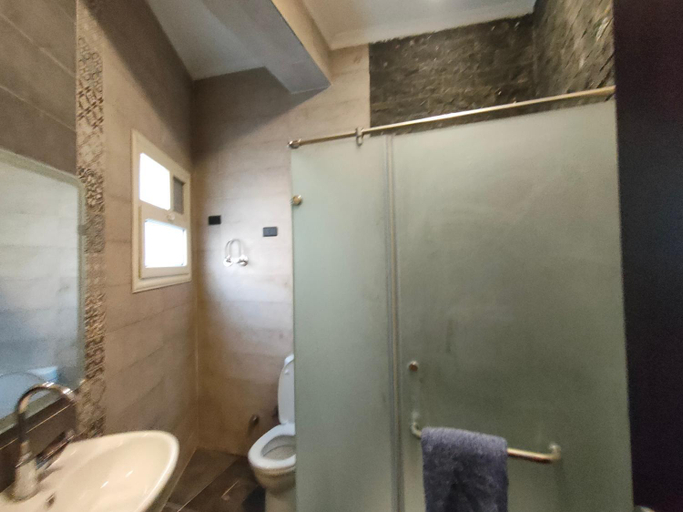 Bathroom 5, Sphinx hostel, Unorganized in Al Jizah