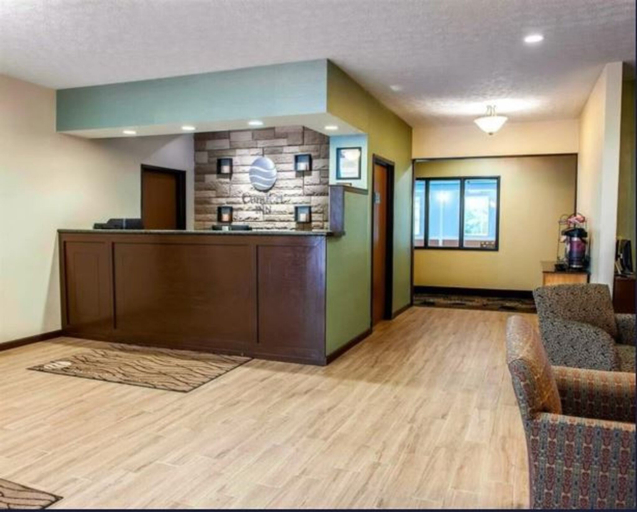 Public Area 2, Baymont by Wyndham Richmond I-70, Wayne