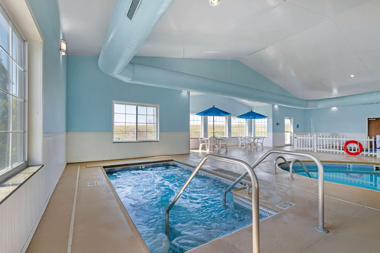 Sport & Beauty 3, Quality Inn Suites Keokuk Area, Lee