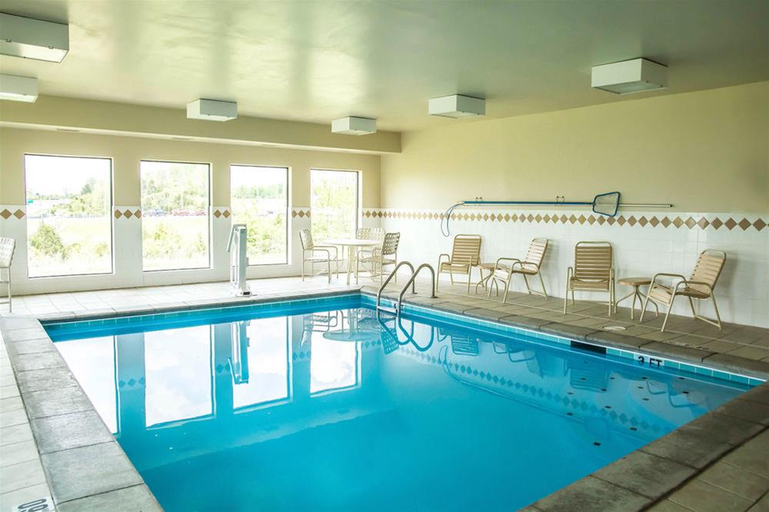 Sport & Beauty 2, Quality Inn Springboro West, Warren