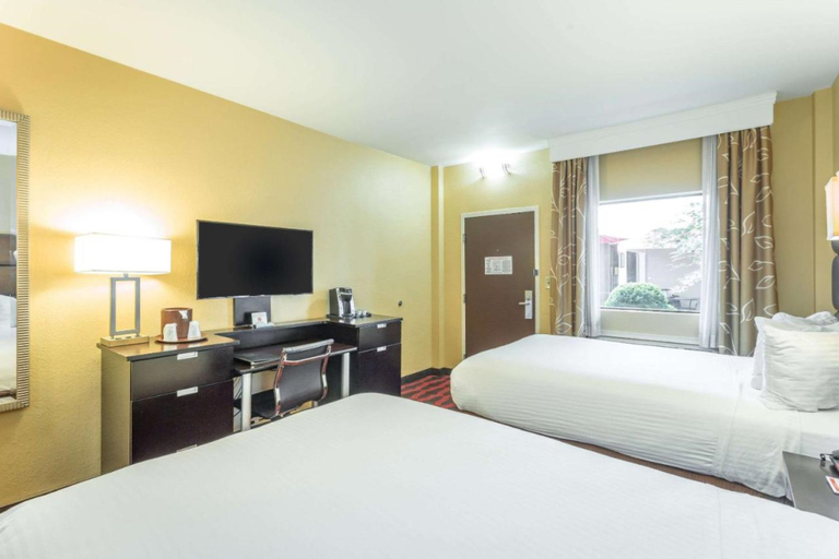 Bedroom 3, Inn at the Peachtrees, Ascend Hotel Collection, Atlanta