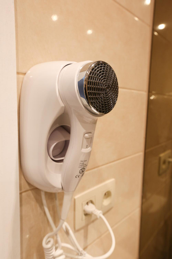 Bathroom 3, Hotel De Zeebries Budget, West-Vlaanderen