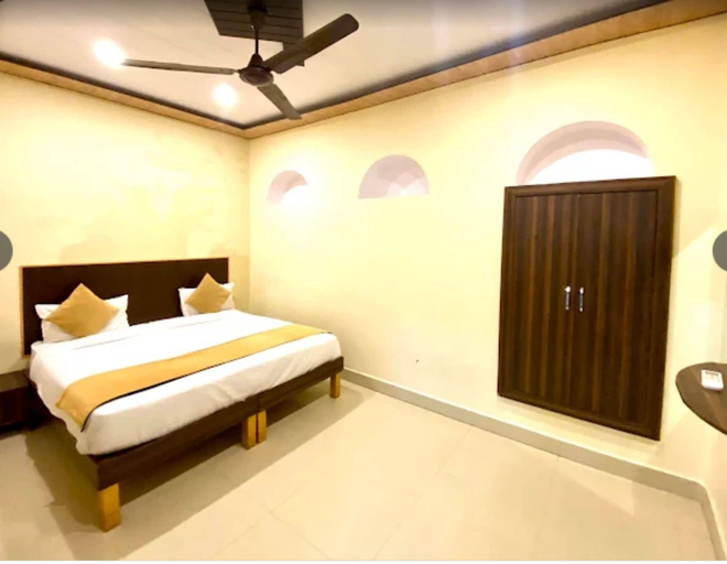 Bedroom, Kashi Kutir, Varanasi