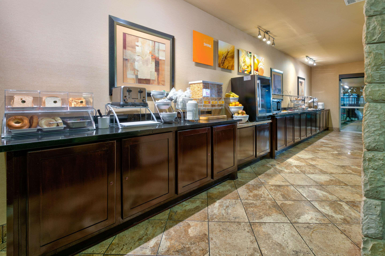 Food & Drinks 5, Comfort Suites Arlington - Entertainment District, Arlington