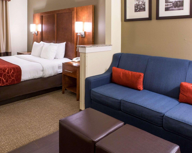 Bedroom 3, Comfort Suites Newark - Harrison, Newark