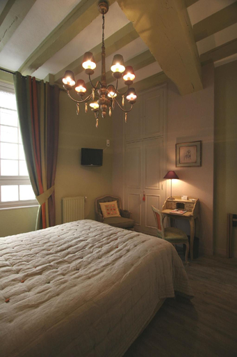 Bedroom 2, Hotel Saint Pierre, Maine-et-Loire