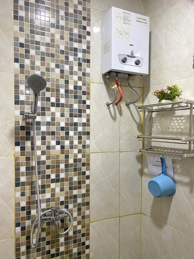 Bathroom 12