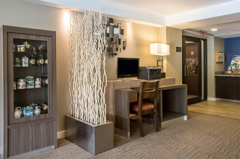 Public Area 5, Comfort Inn White River Junction, Windsor