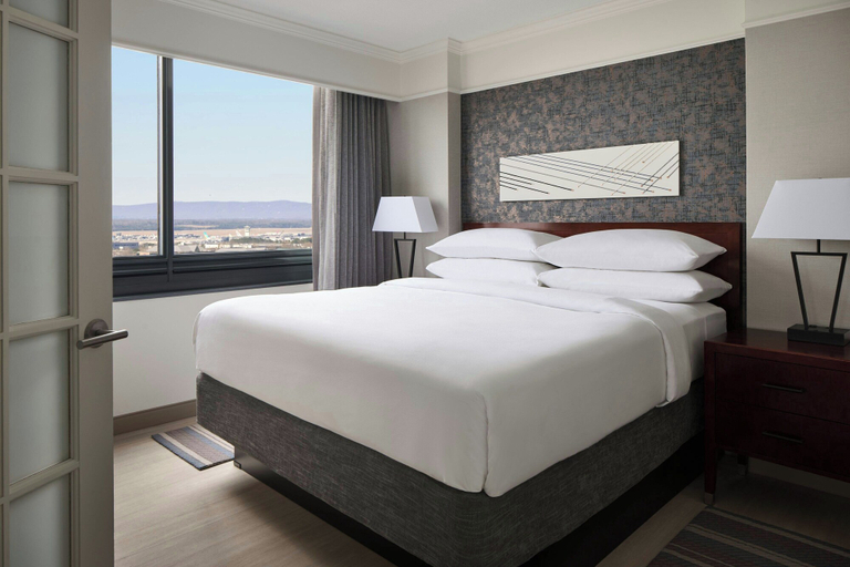 Bedroom 4, Washington Dulles Marriott Suites, Fairfax