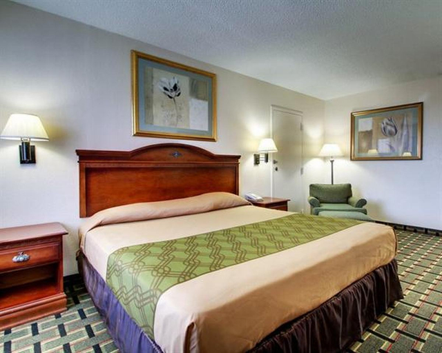 Bedroom 3, Econo Lodge Meridian, Lauderdale