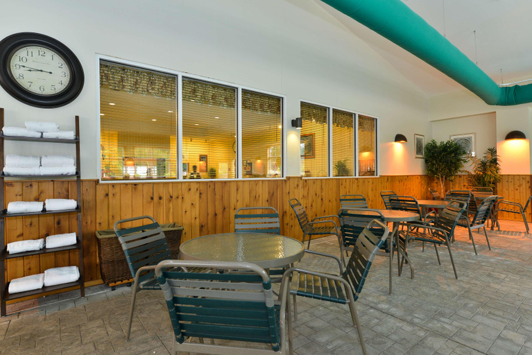 Public Area 2, Best Western Plus Crossroads Inn & Suites, Louisa