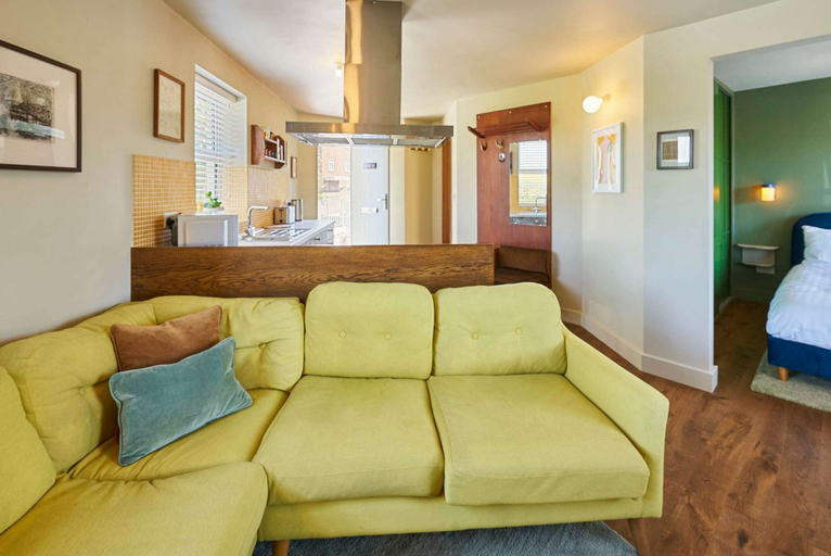 Room 5, Host Stay Apartment 2 Lewes Road, East Sussex