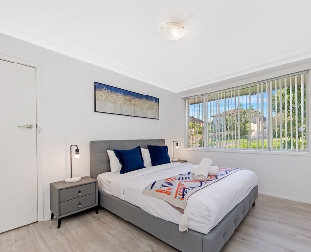 Others 3, Kozyguru | Carlingford | 3 Beds + Free Parking, Sydney