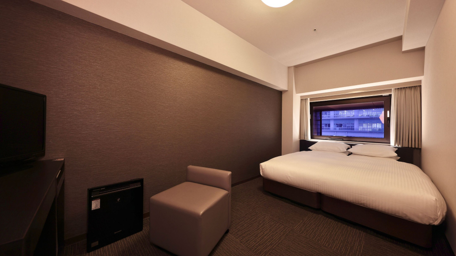 Bedroom 4, MINAMISENRI Crystal Hotel, Suita