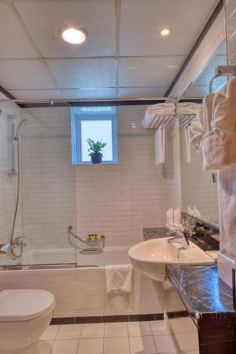 Bathroom, Pearl Marina Hotel Apartment, Dubai