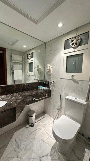 Bathroom 5, Versailles by Vieras, Dubai