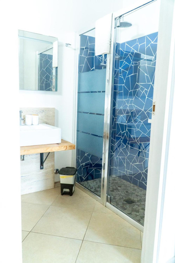 Bathroom, Percebes Exclusive B&B, Lecce