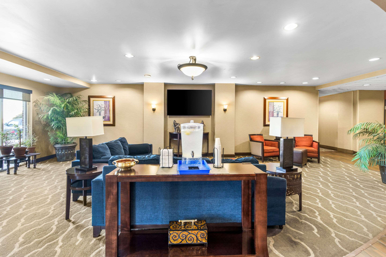Public Area 3, Comfort Suites Mount Vernon, Jefferson