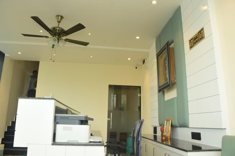 Others 2, Hotel Laxmi Niwas, Dhar
