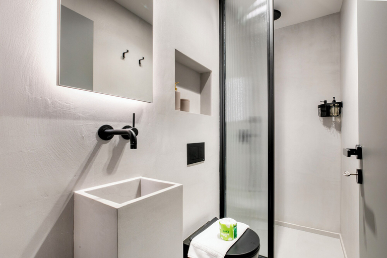 Bathroom 3, Belmont - 2 Bedroom Apartment in Athens, Attica