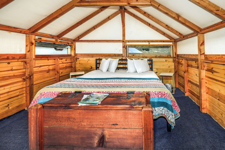 Bedroom 5, SoCal Camping, Tulare