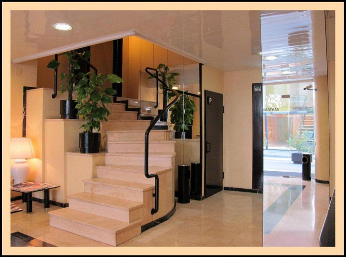 Public Area 3, Aparthotel Bertran, Barcelona