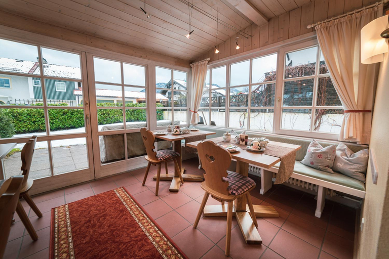Food & Drinks 2, Hotel Garni Landhaus Traunbachhausl, Traunstein