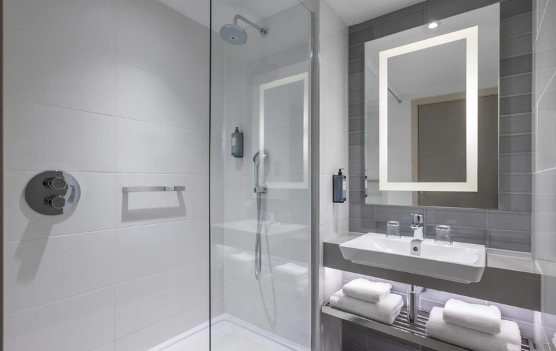 Bathroom 4, Clayton Hotel Birmingham, Birmingham