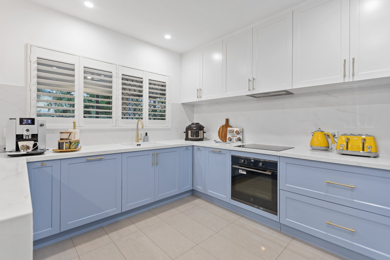 Room 4, Curlews Nest - Pool BBQ and Beach, Cairns