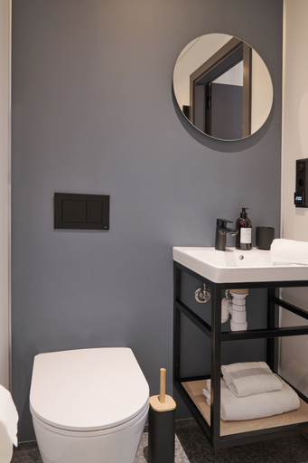 Bathroom 4, Horten Apartment, Borre