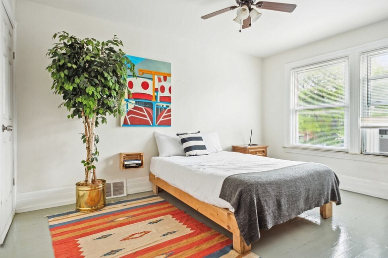 Others 4, Spacious 4BR Getaway: Perfect for Family & Friends, Wayne