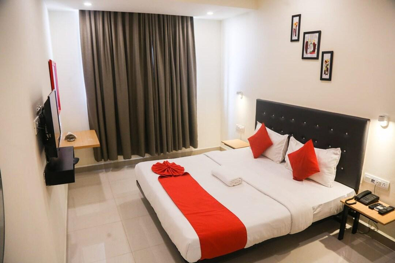 Bedroom 5, Hotel Green County, Thane