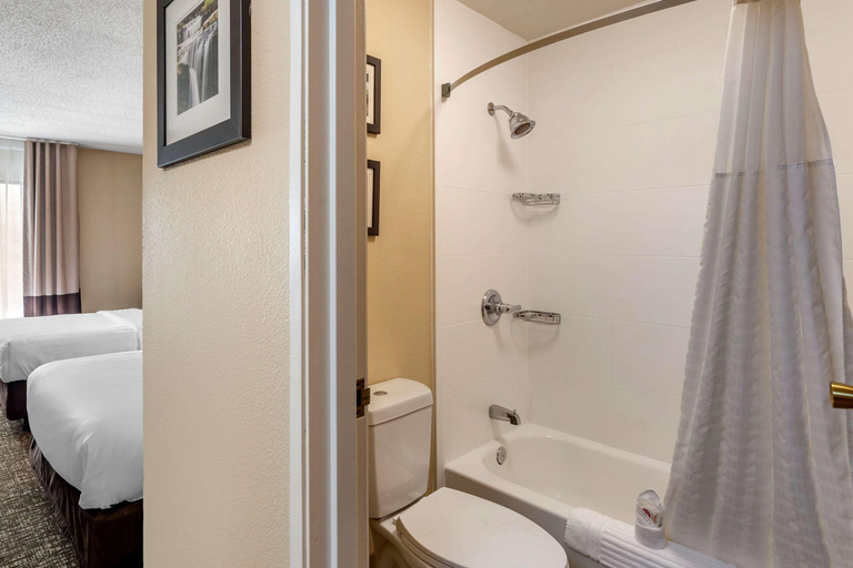 Bathroom 4, Comfort Inn Paducah I-24, McCracken