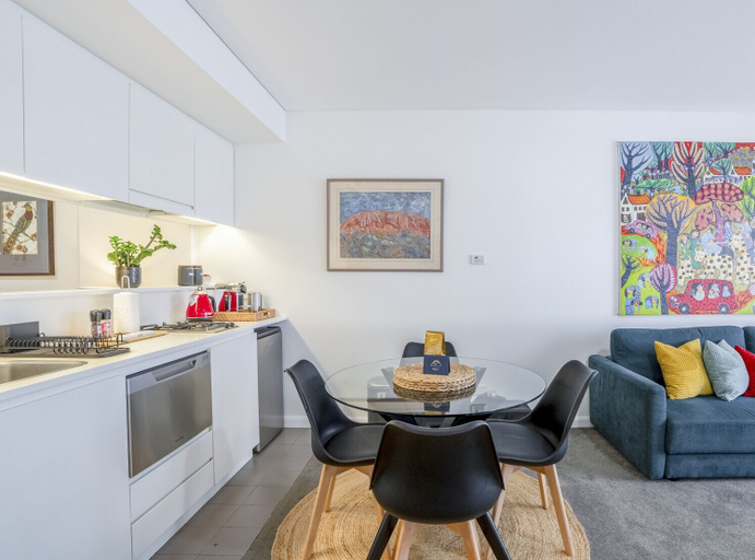 Others 4, Kozyguru | Barangaroo | Waterfront Views Studio, Sydney
