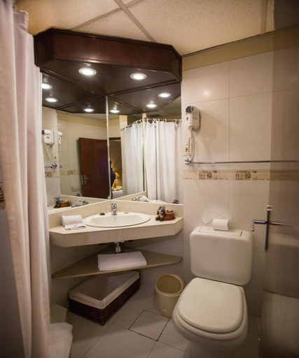 Bathroom 4, Hotel Rosario La Paz, Pedro Domingo Murillo