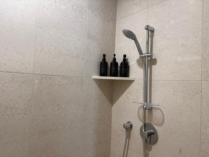Bathroom 4, Unicorn Zebra, Pima