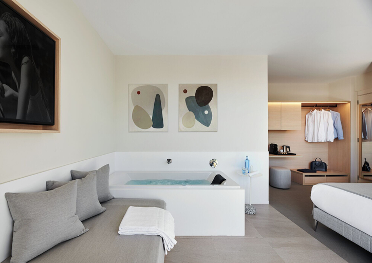 Others 5, Ceferino Hotel, Barcelona