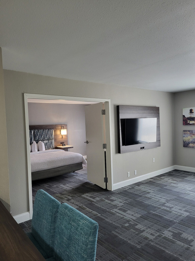 Bedroom 3, Hampton Inn Houston Deer Park Ship Area, Houston