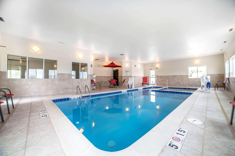 Sport & Beauty 2, Sleep Inn & Suites Douglas, Converse