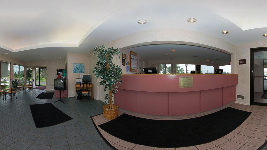 Public Area 3, Econo Lodge South, Erie