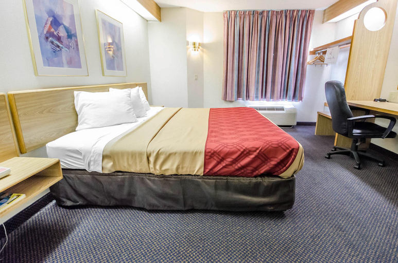 Bedroom 4, Econo Lodge London Area, Laurel