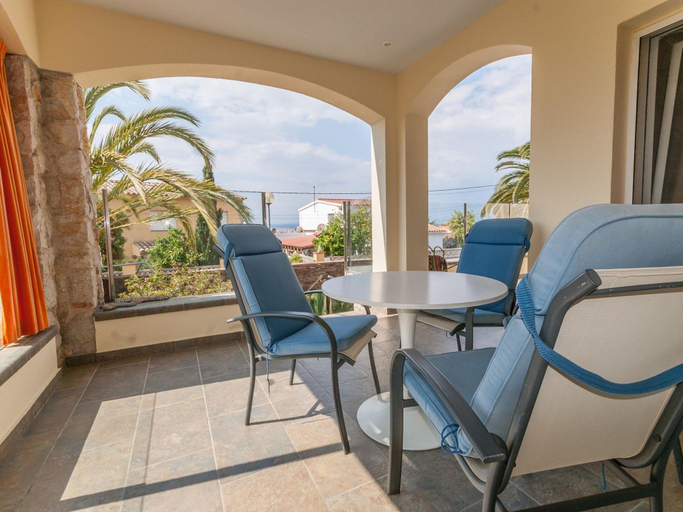Others 5, Coastal Villa with Garden, Girona