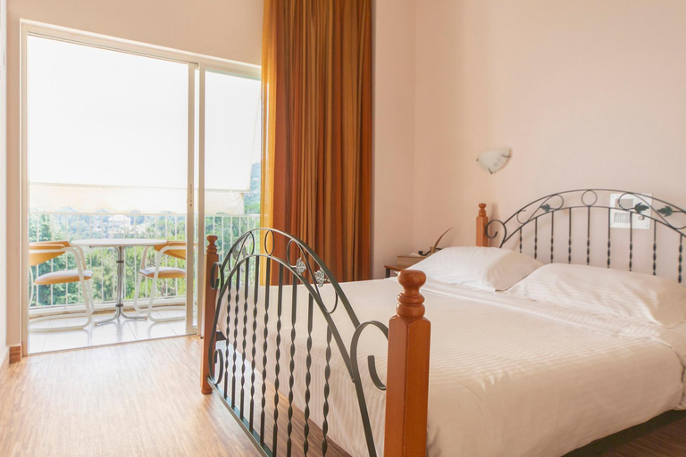 Bedroom 2, Merry Land Hotel, El Metn