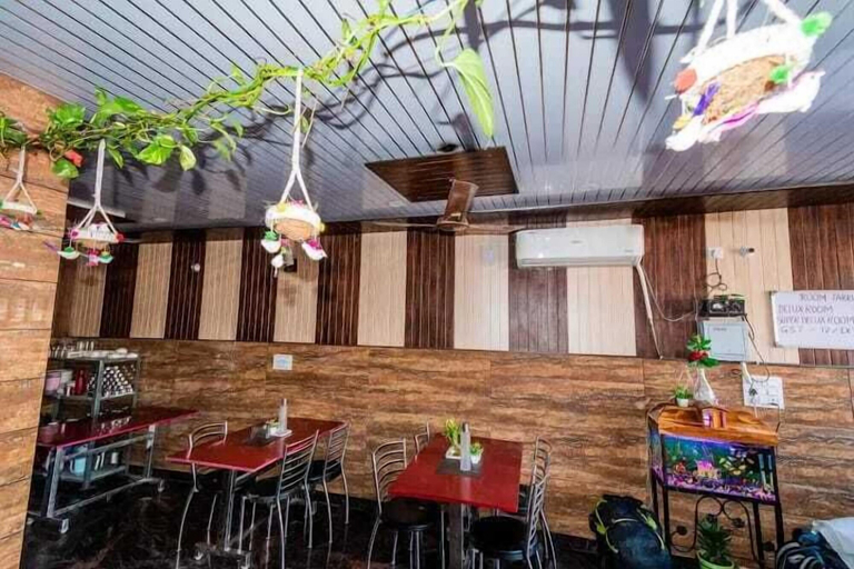 Food & Drinks 5, Hotel Accurate, Garhwal